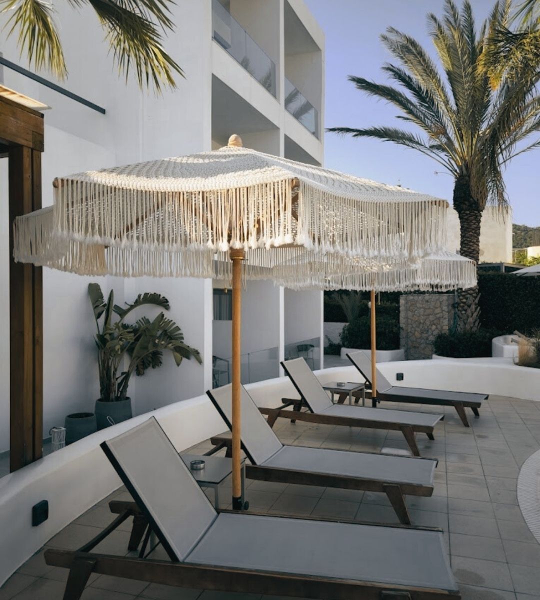 pool bar